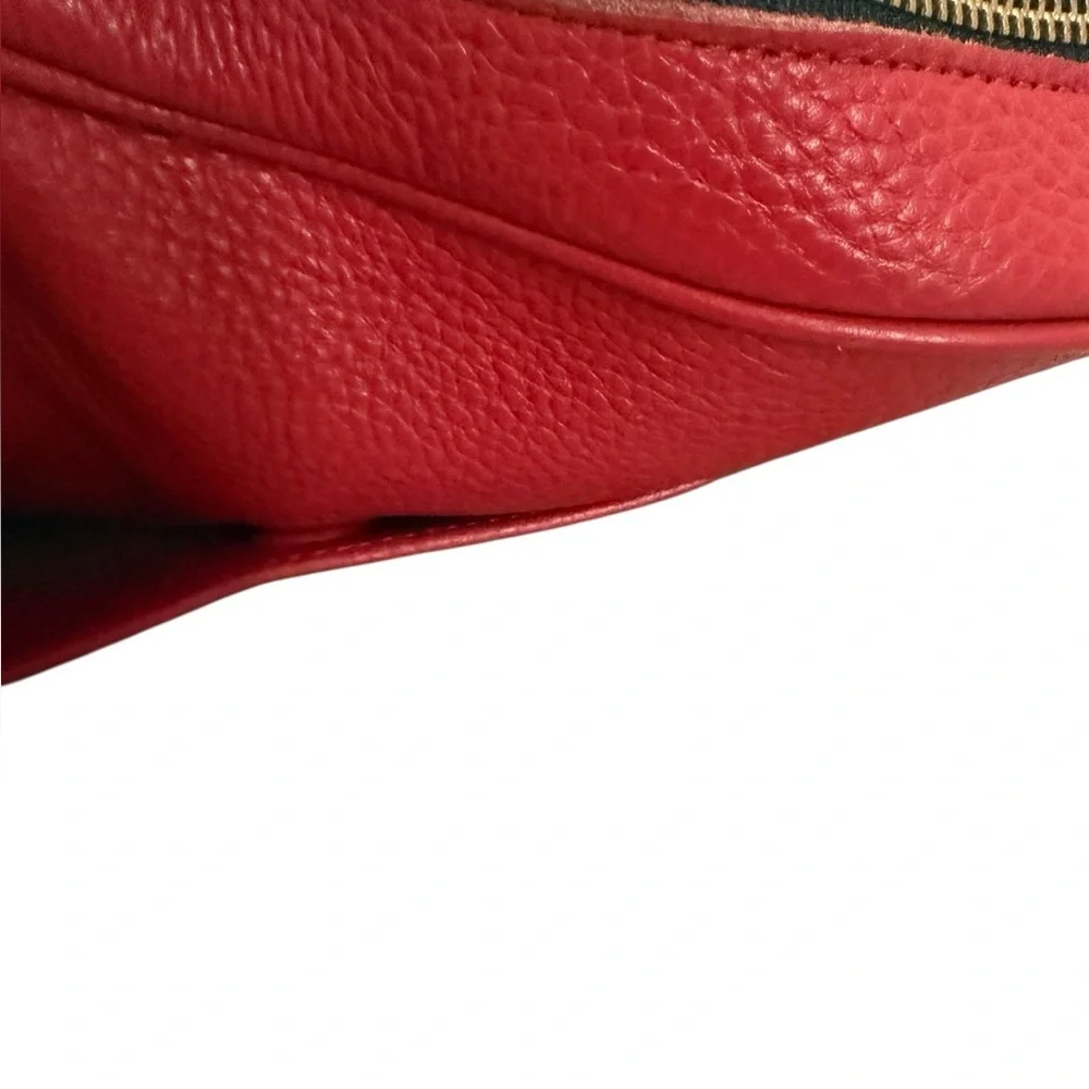 Like New! Lund Red Leather Crossbody Bag - Picture 4 of 5